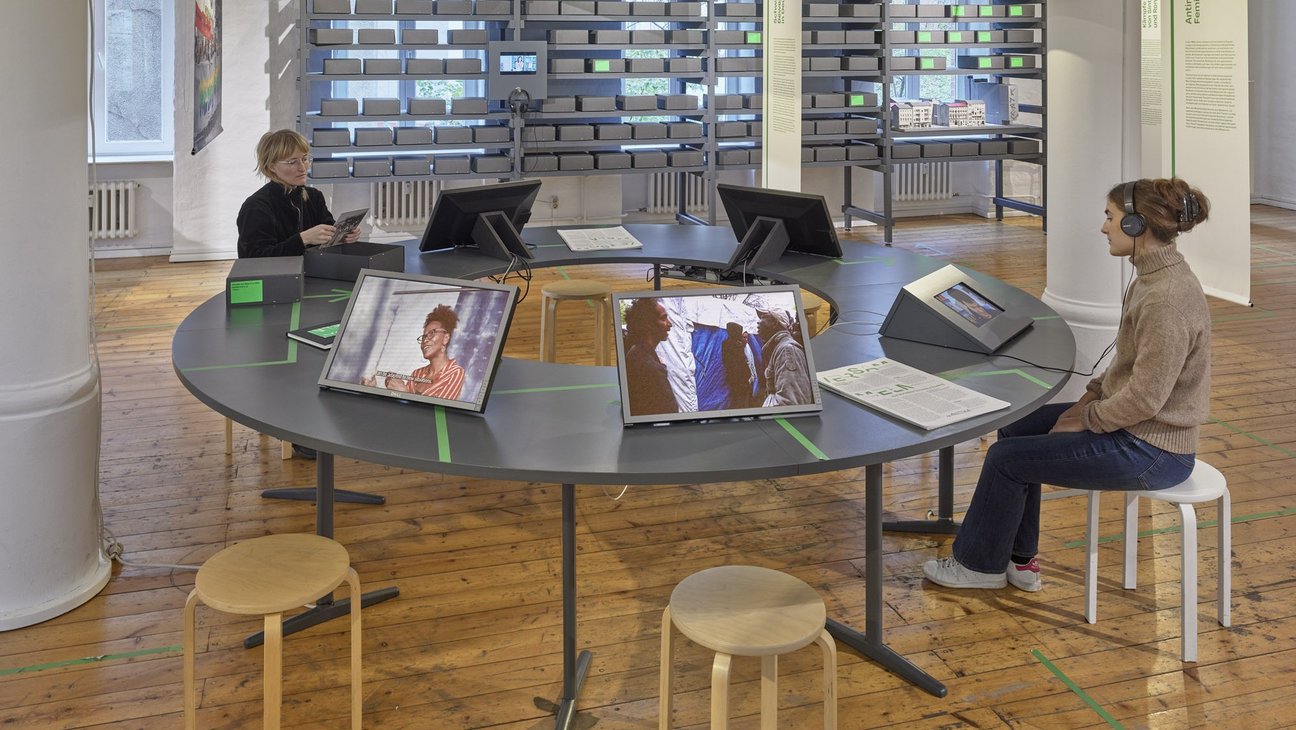 Versammeln Archiv FHXB, Eric Tschernow