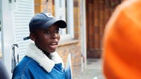 Foto von Justice Mvemba während einer Stadtführung