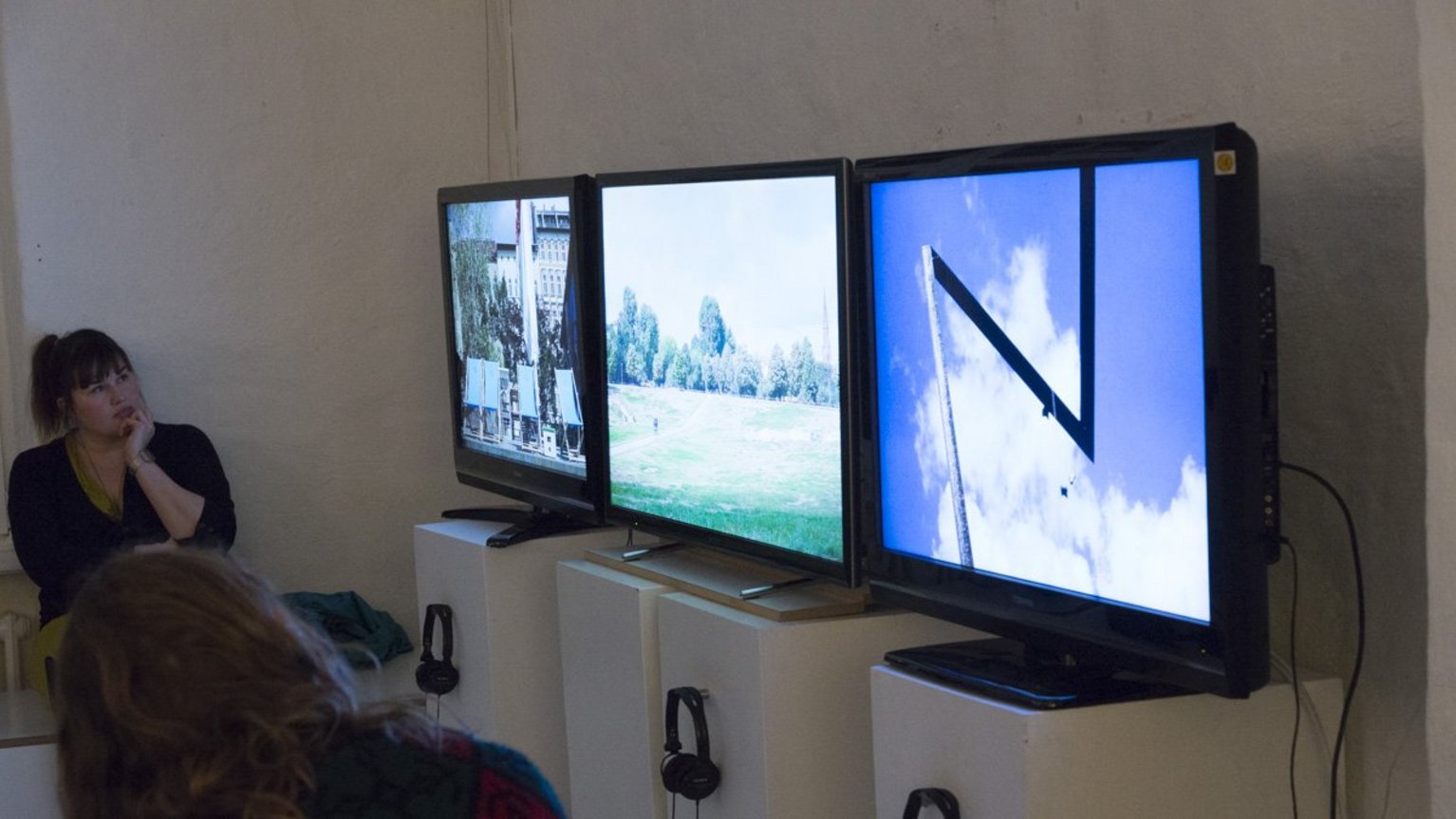 Videoinstallation von Lorenz Rollhäuser