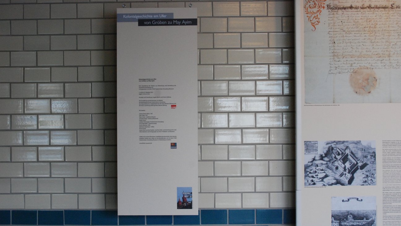 In der Ausstellung im Spreeraum am May-Ayim-Ufer 