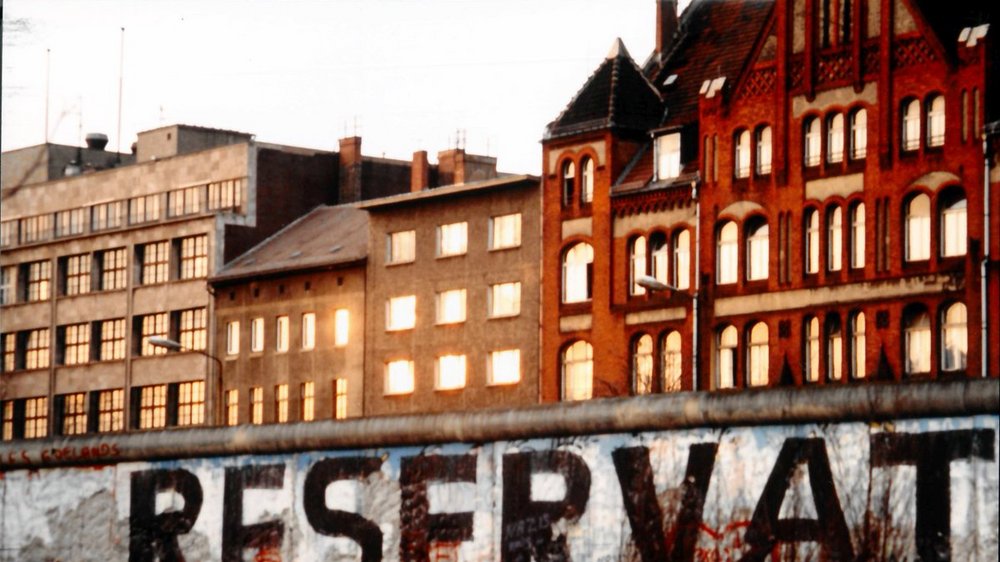 Bild von der Berliner Mauer Foto: Stiftung Berliner Mauer Bild von der Berliner Mauer Foto: Stiftung Berliner Mauer